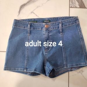 Wild Fable Jean shorts. Size 4